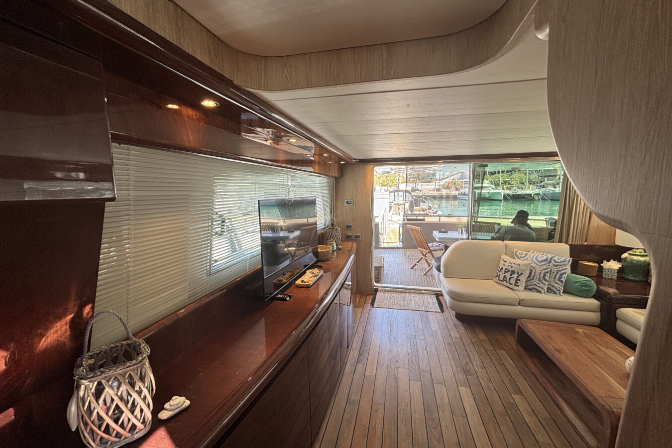 Life on board IODA II private yacht