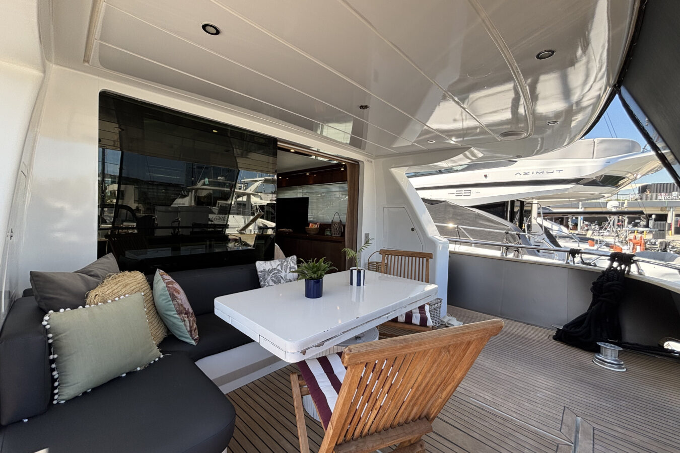 Life on board IODA II private yacht